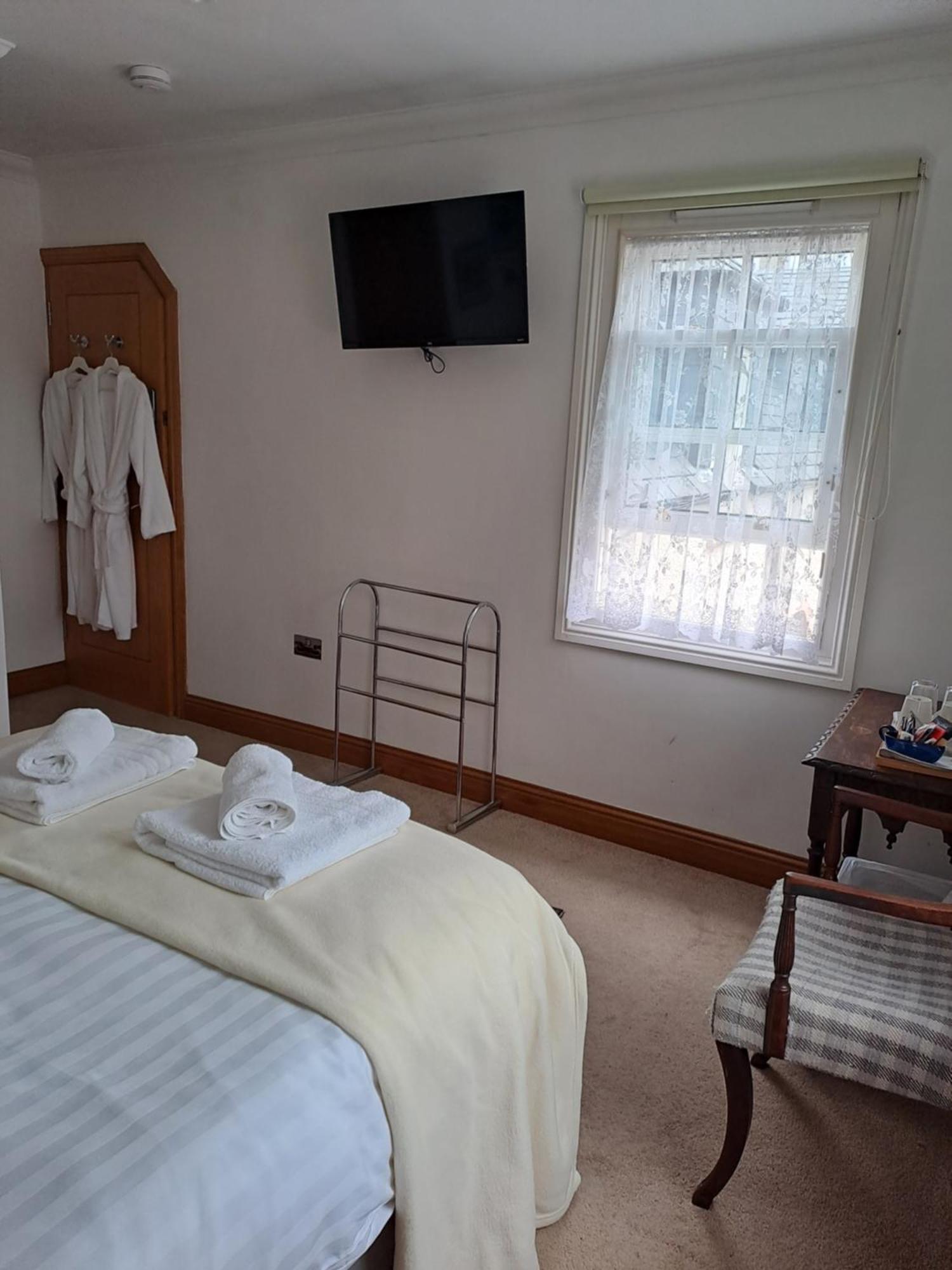 B&B At No 4 Бигар Екстериор снимка